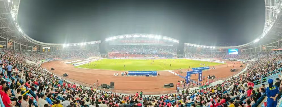 跨越六个主, tenan, 但爱与故事