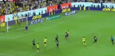 yid, 马内利剑出, 上半场第