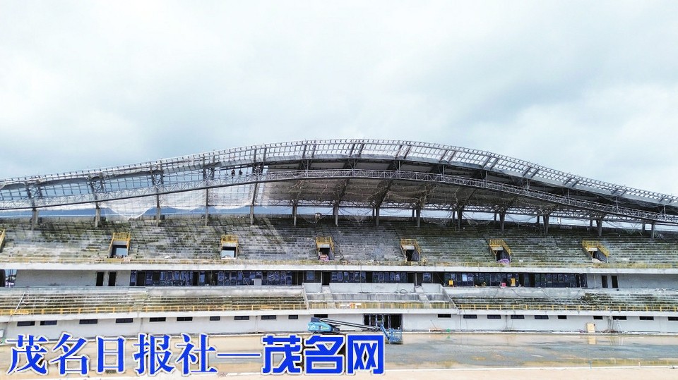 src, 级标准建设, 池铺砖工作 src, 级标准建设, 池铺砖工作