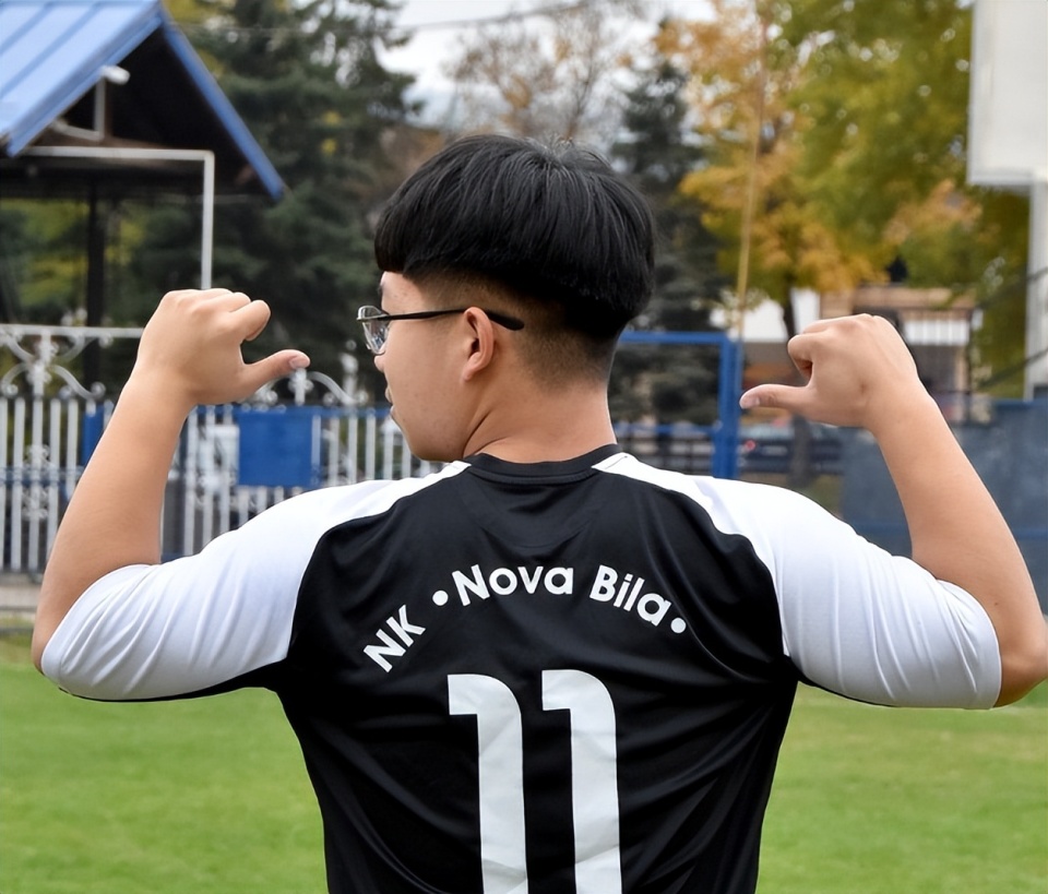 技术精湛, 充满快乐与